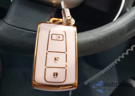 2004 Toyota Prius из США, поврежденный, VIN JTDKB20U440092740